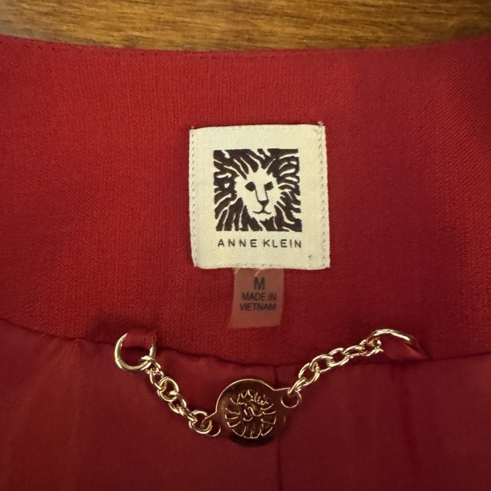 Anne Klein Medium Solid Red Open-Front w/Flared Sleeves Jacket - EUC - Picture 3 of 4